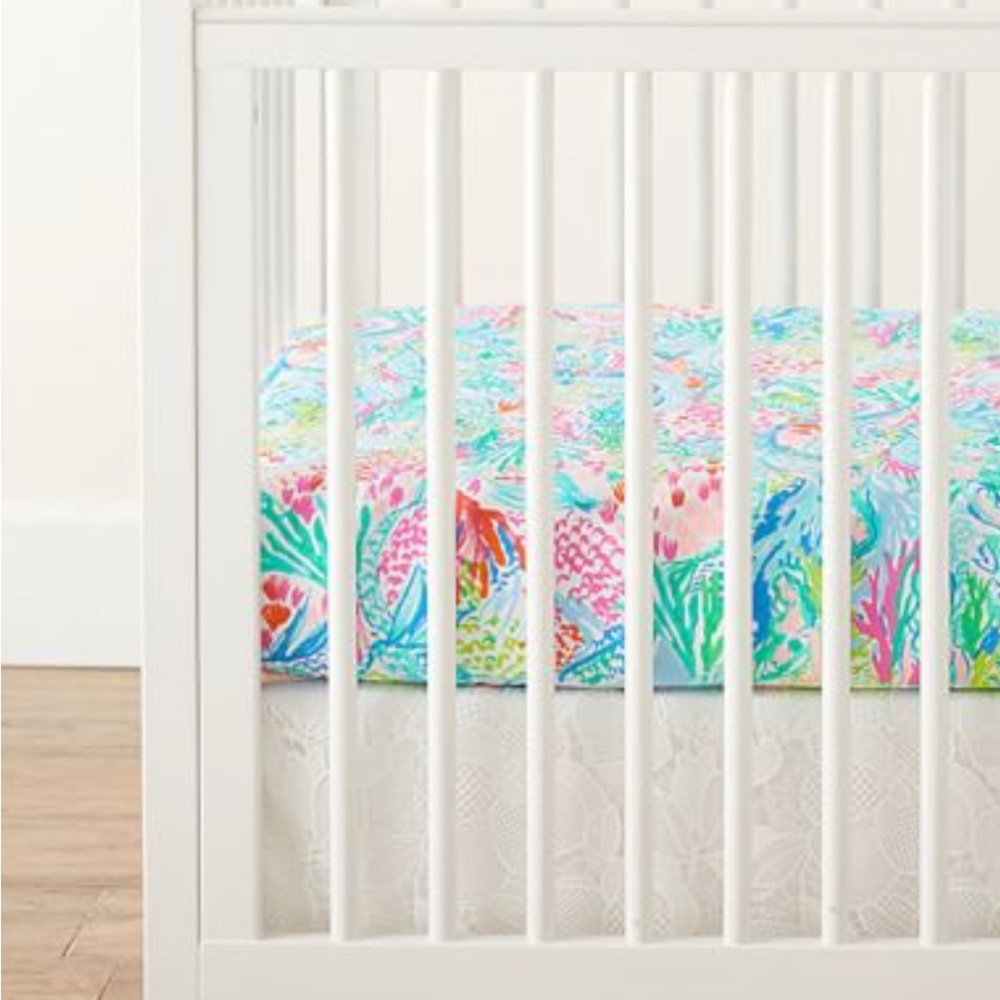 Lilly Pulitzer x pottery barn kids Crib Skirt In Eyelet Trim - Picture 3 of 4